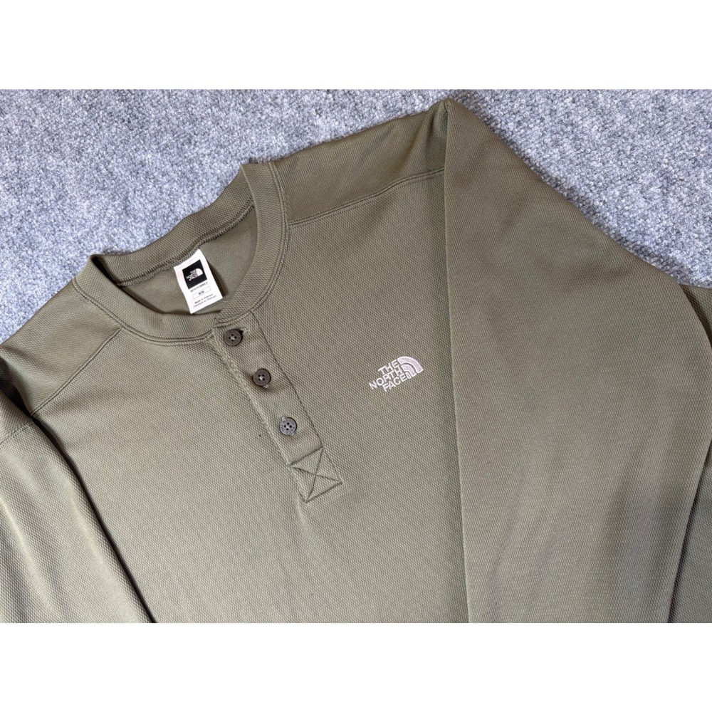 The North Face Mens VaporWick Henley Shirt Long Sleeve Olive Green Medium